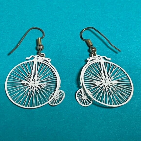 White Colored Old Fashioned Style Bicycle Pierced Earrings 2"x1.25" - Picture 12 of 14